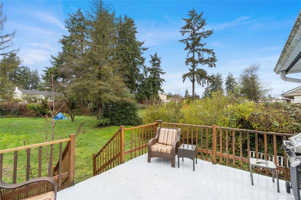 listing image 16048021541730269177