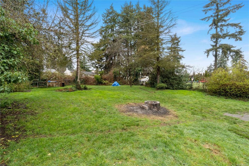 listing image 16042947254115845911