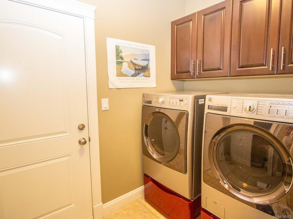 listing image 16043597817111277798