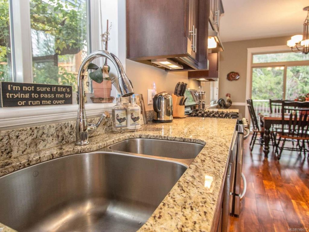 listing image 16045201118874210981