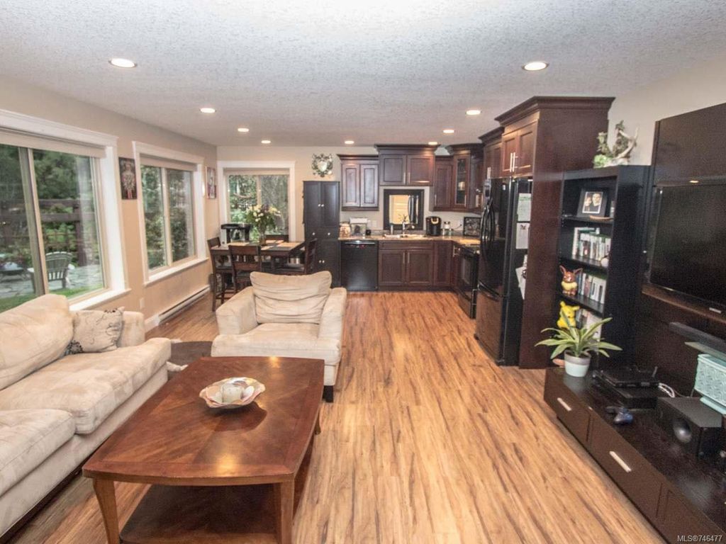 listing image 16041313581122787634