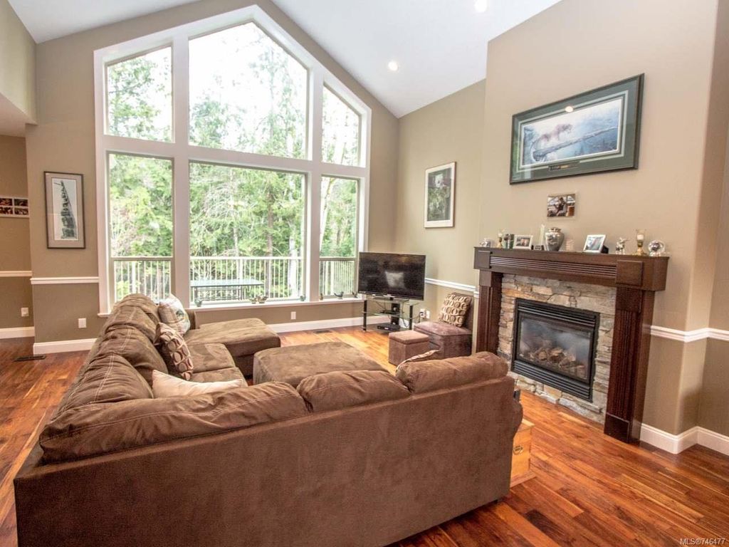 listing image 16048555802735760110