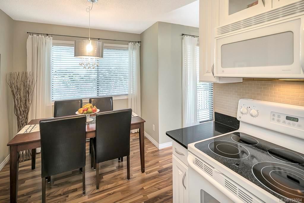 listing image 16046941125895301810