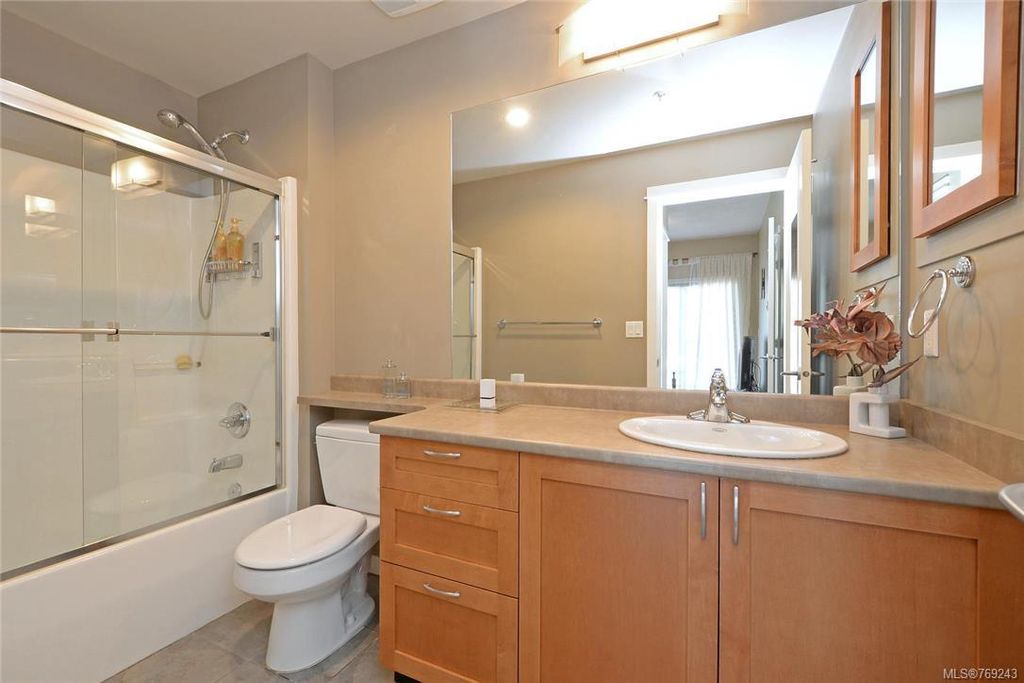 listing image 16044247695916258851