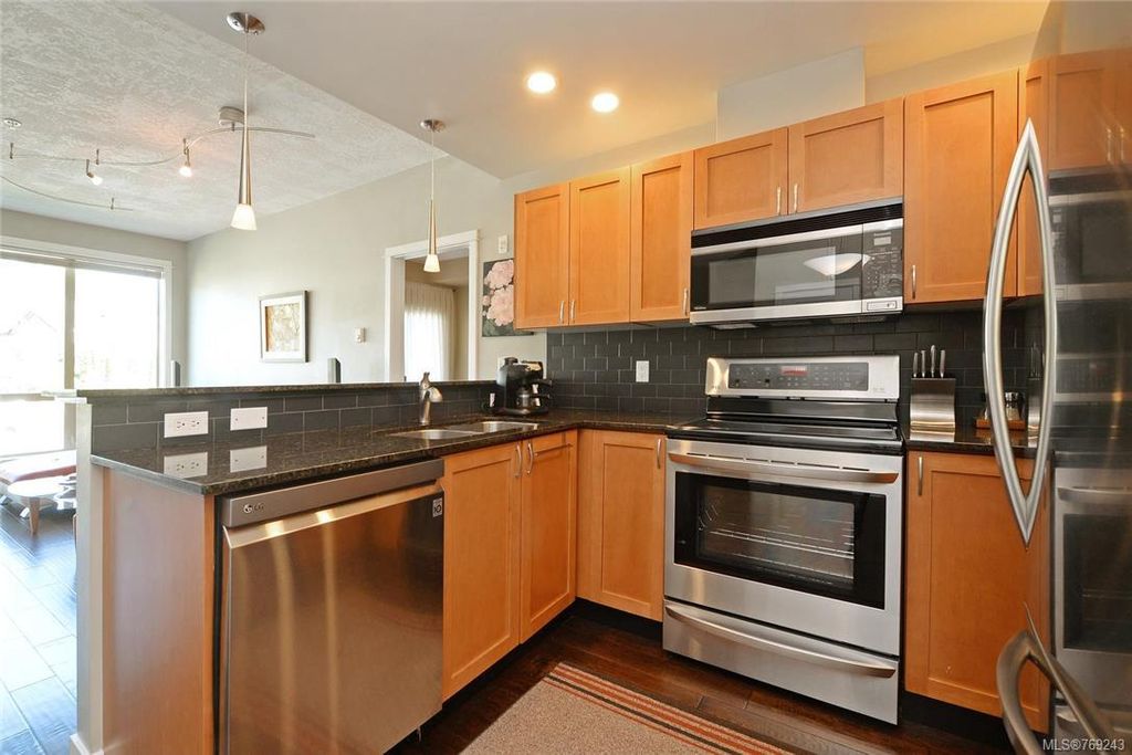 listing image 16048042976786323206