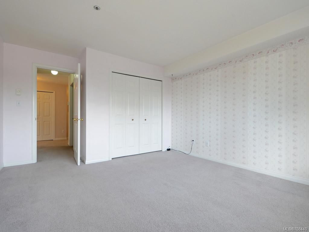 listing image 16047802344119817447