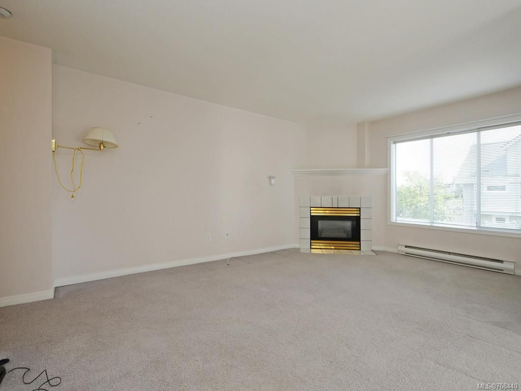 listing image 16043775610632789522