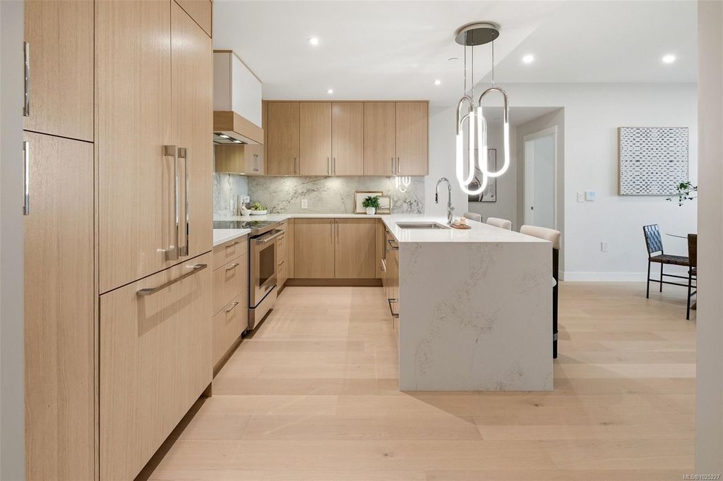 listing image 16046288242381497011