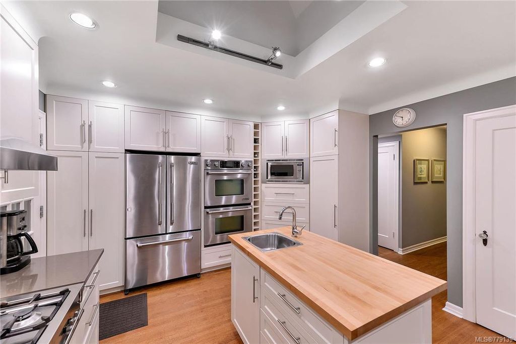 listing image 16043025775761902057