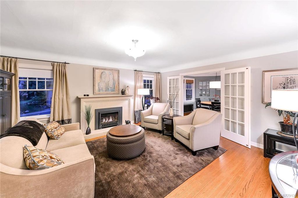listing image 16041932859615088197