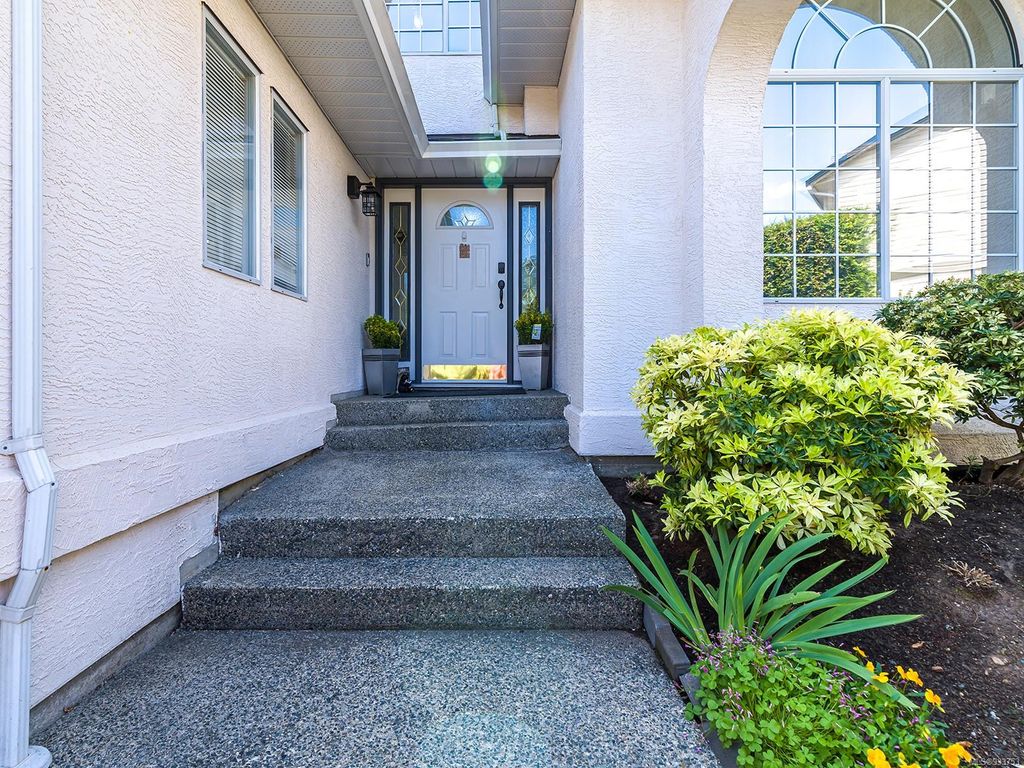 listing image 16044599259770438237