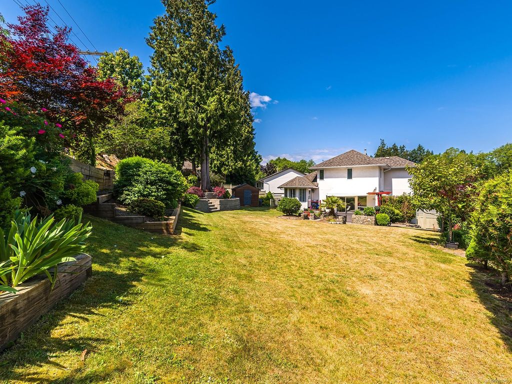 listing image 16040336840821847815