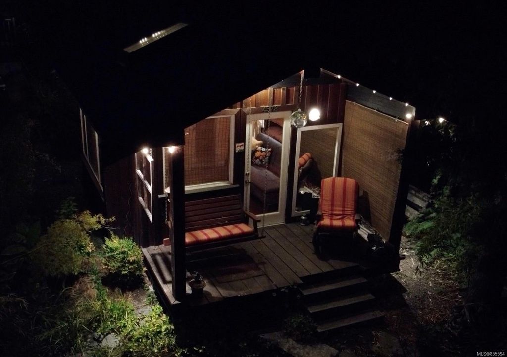 listing image 16041977519006512394