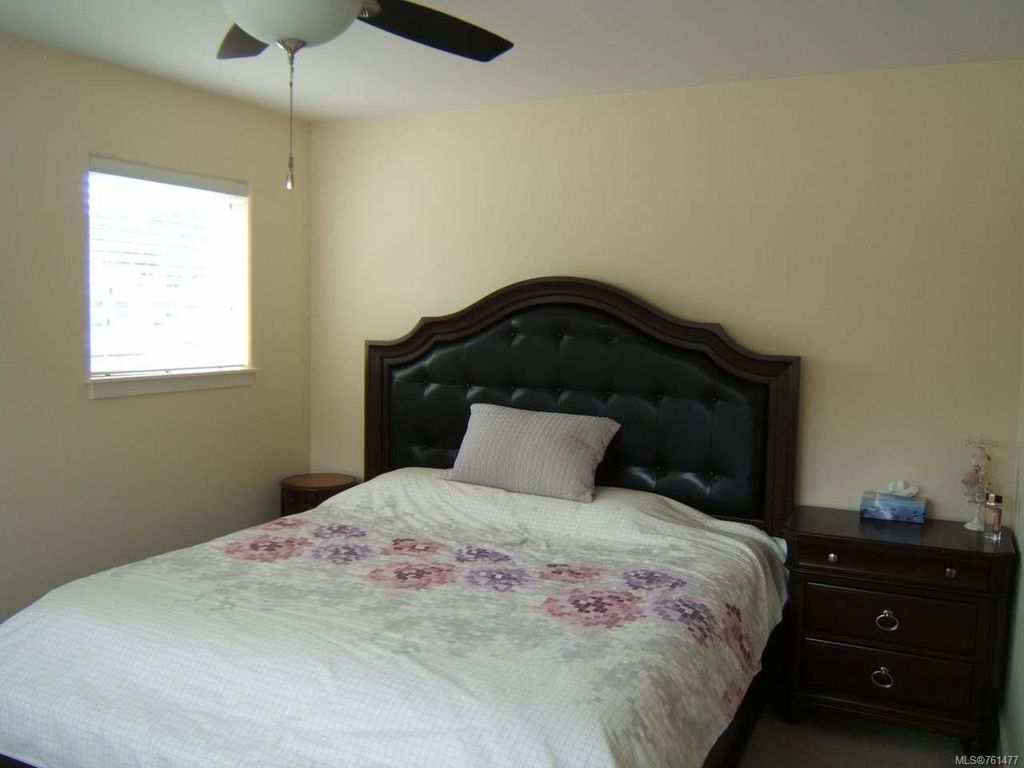 listing image 16049556907663091491