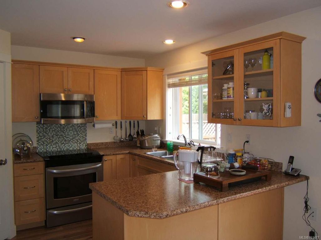 listing image 16043598175977360886