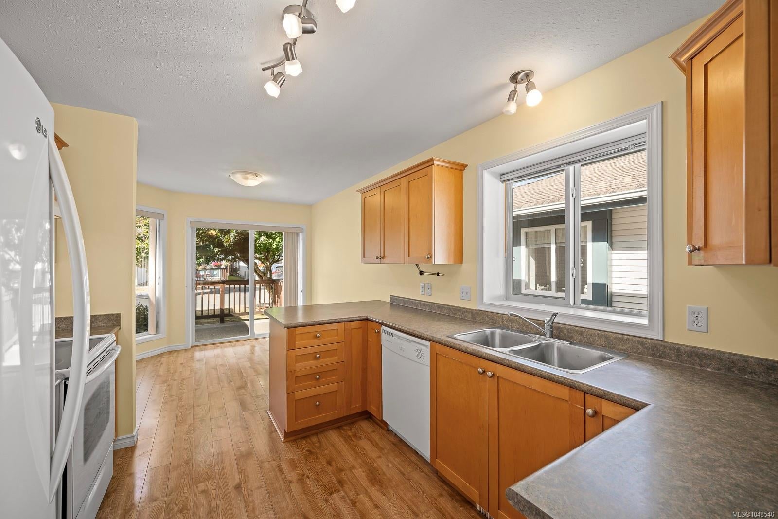 1755 Willemar Ave 27