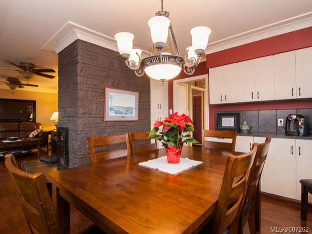 listing image 16048234039188205275