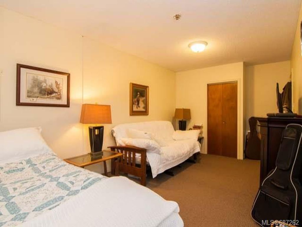listing image 16047595613482293196