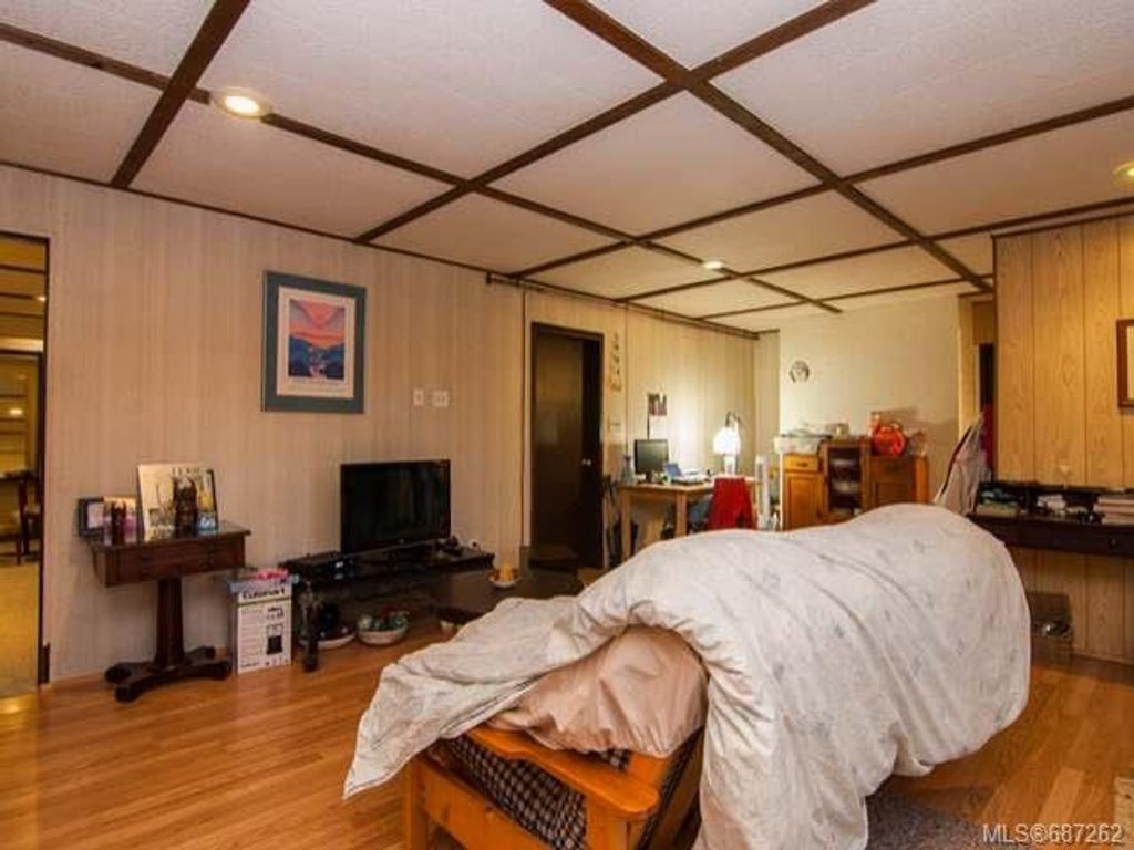 listing image 16042149771420902336