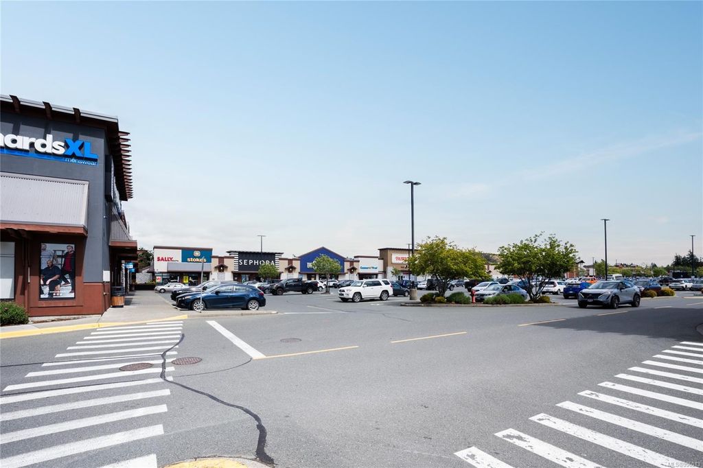 listing image 16043534919442471231