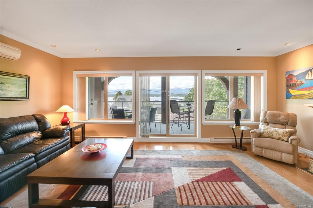listing image 16046193636097624143