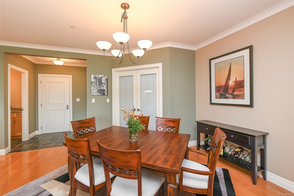 listing image 16047796685612069845