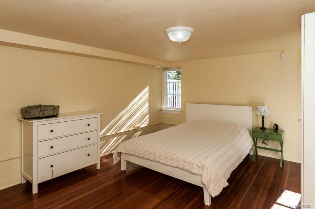 listing image 16048091975364579383