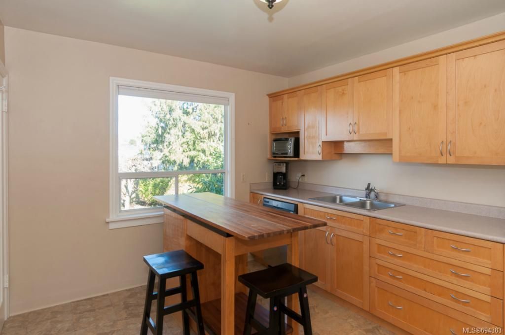 listing image 16043987812910174339