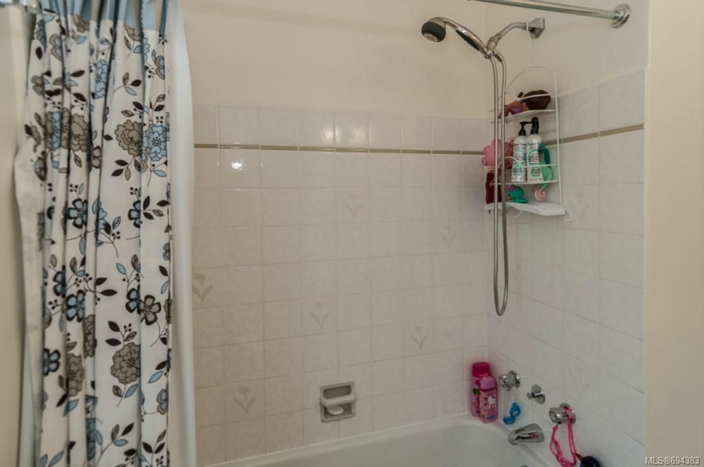 listing image 16044756965373946299