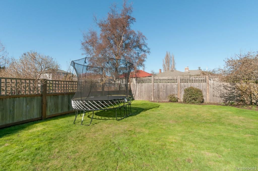 listing image 16048125607691425437