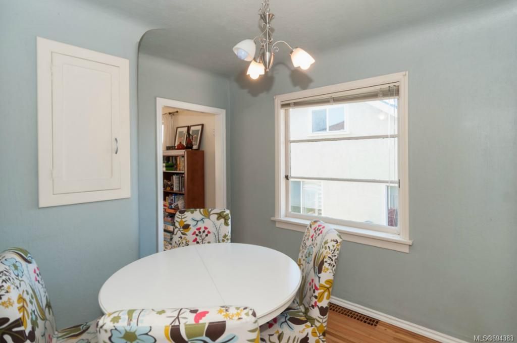 listing image 16046806985648880086