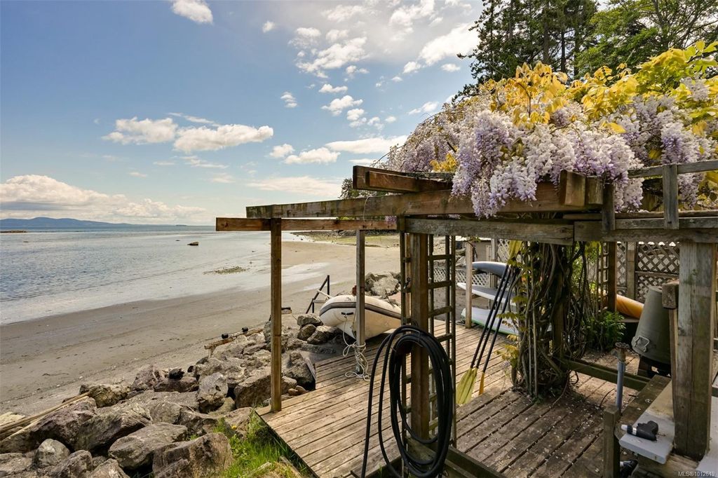 listing image 16043644073467154301