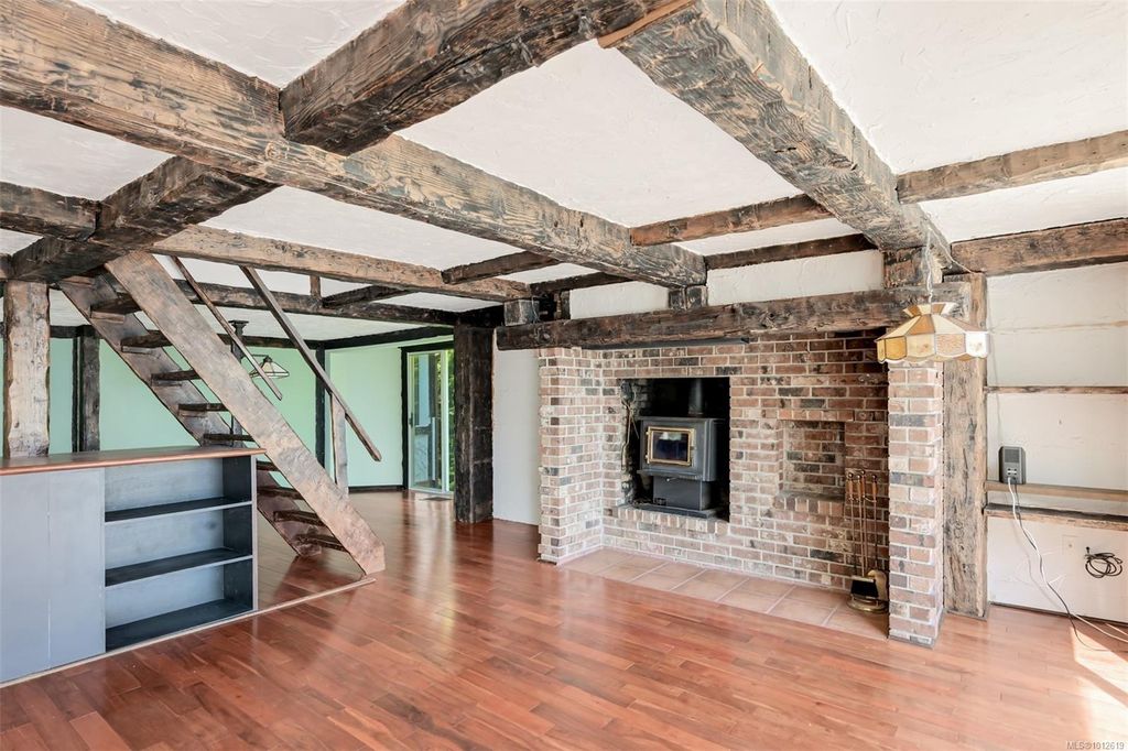 listing image 16041497507051900636