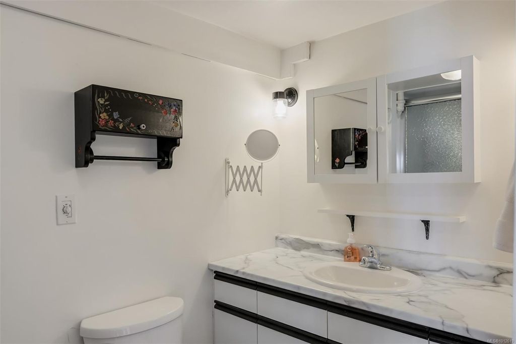 listing image 16040738366750102240