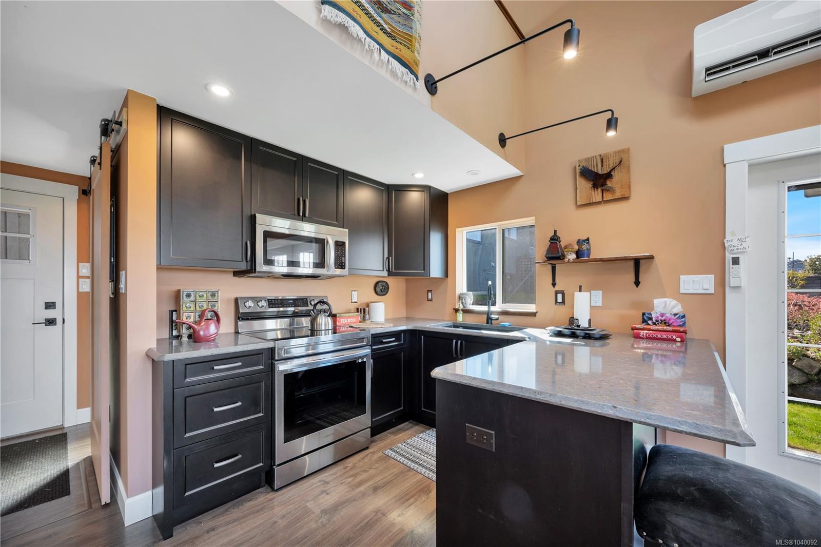 315 Crescent Rd W