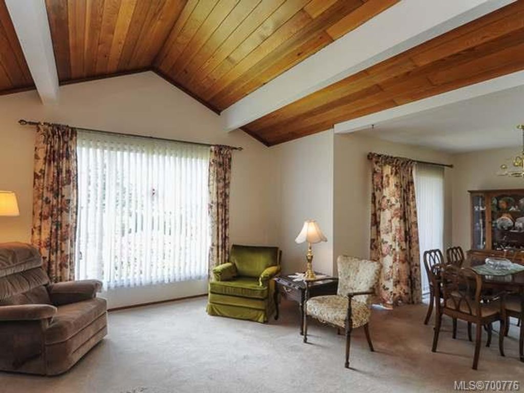 listing image 16049382033950575676