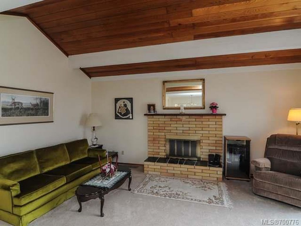 listing image 16040987906445222058