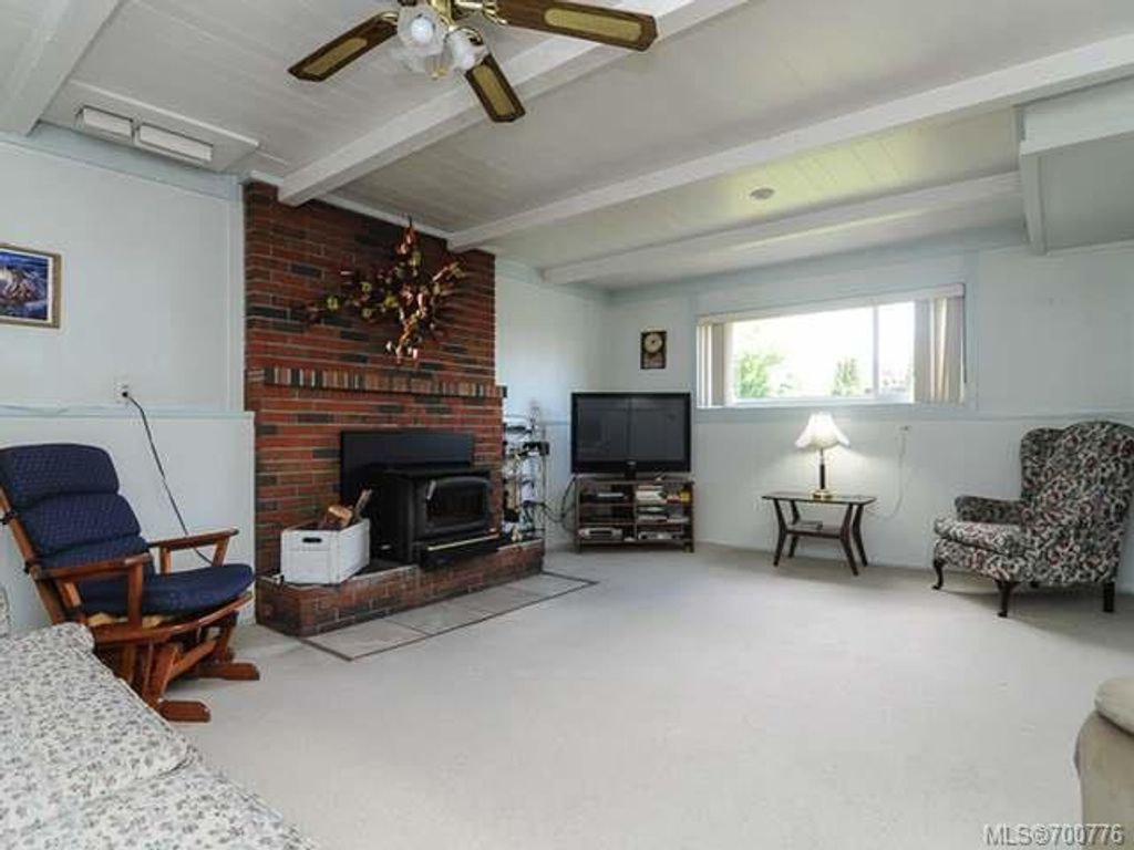 listing image 16044460701005385166