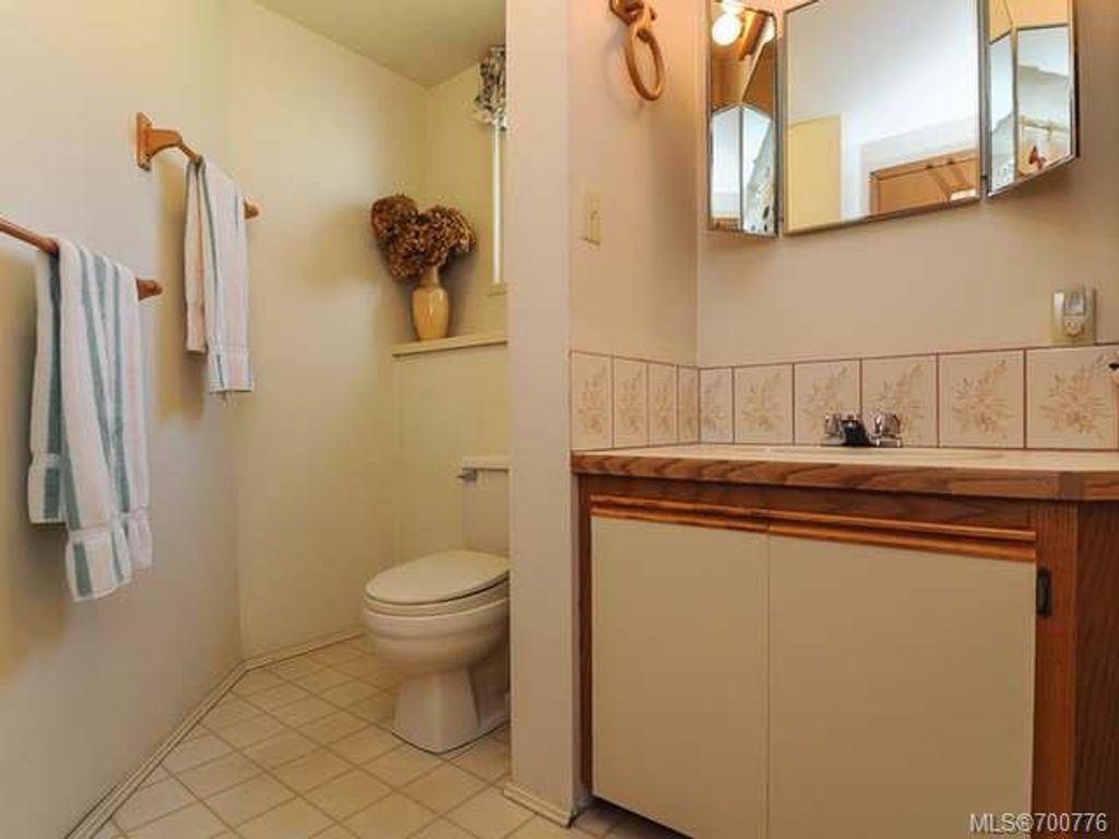 listing image 16043496599042408965