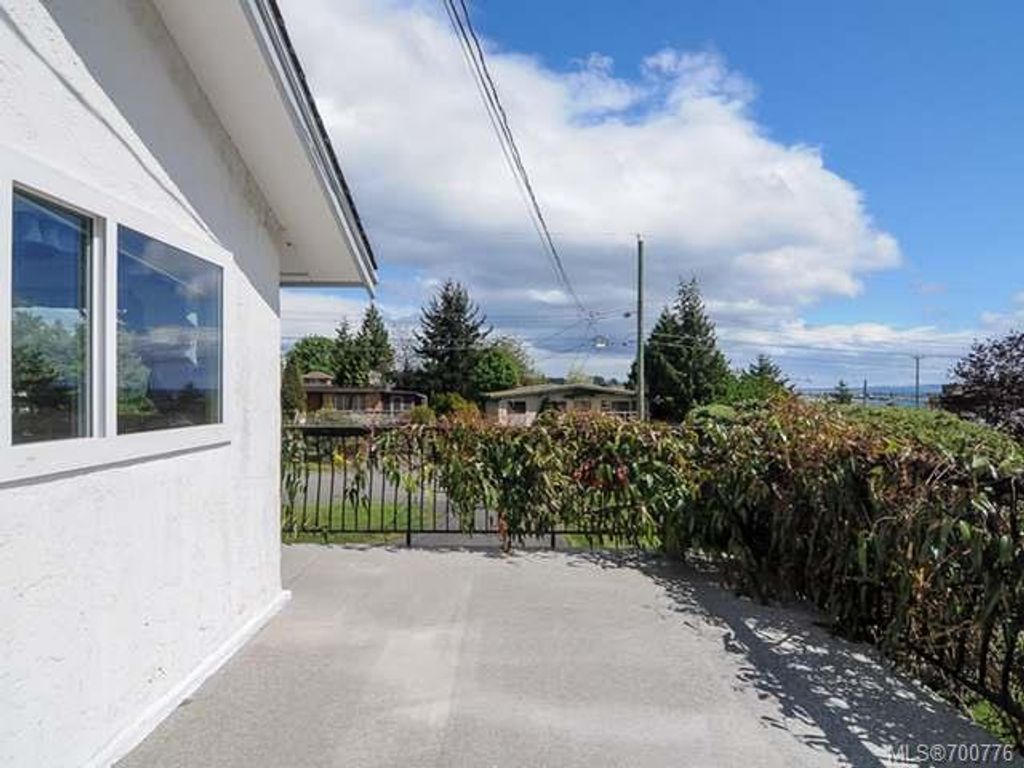 listing image 16047807925559118627