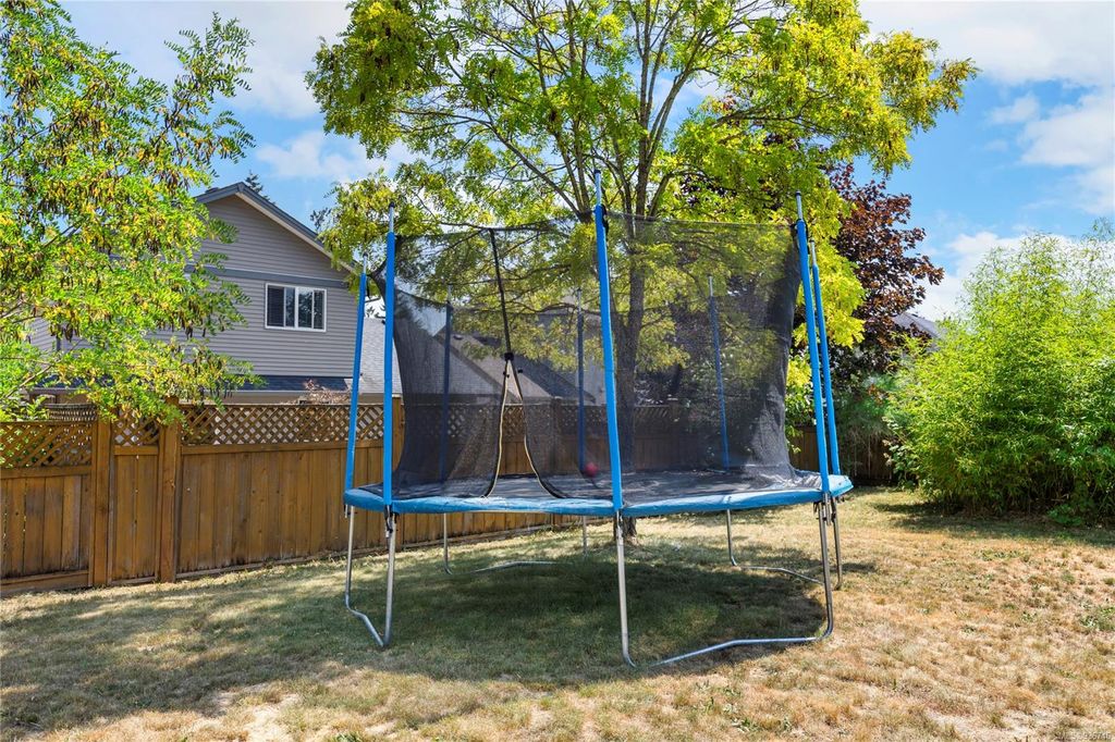 listing image 16048354045199532315