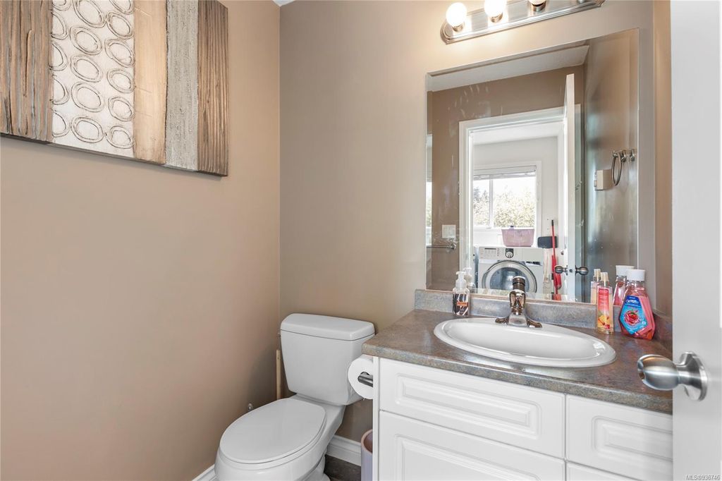 listing image 16041275702941164414