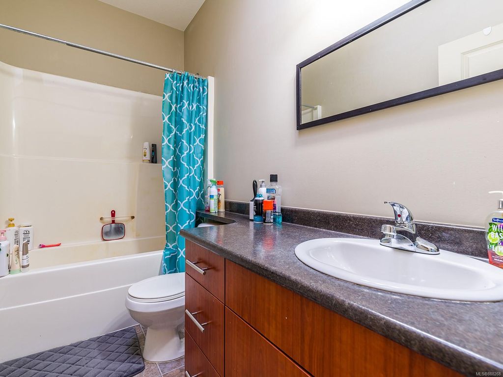 listing image 16042662311506241489