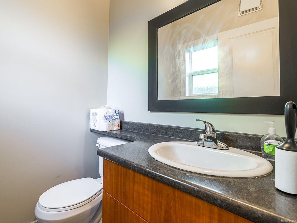 listing image 16043662864973880952