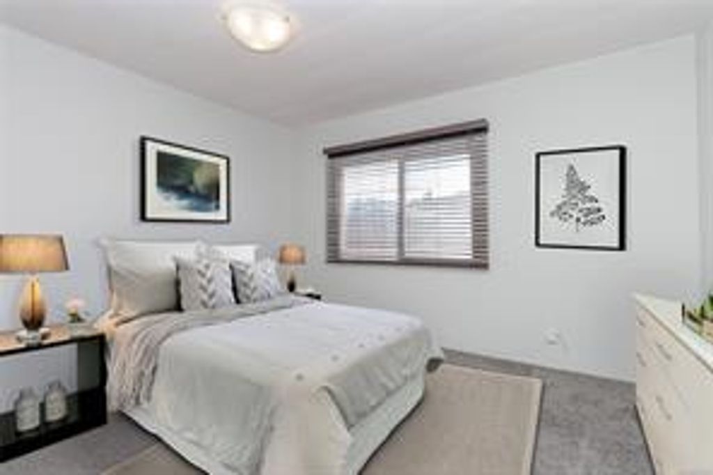 listing image 16047339783907549311