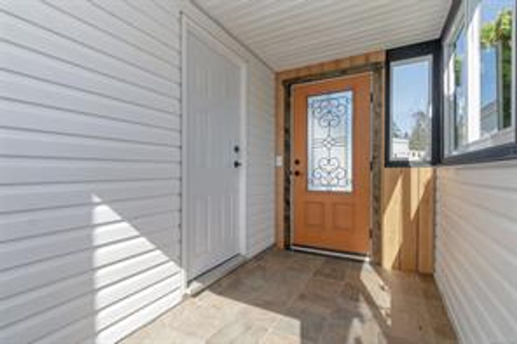 listing image 16042934306654765508