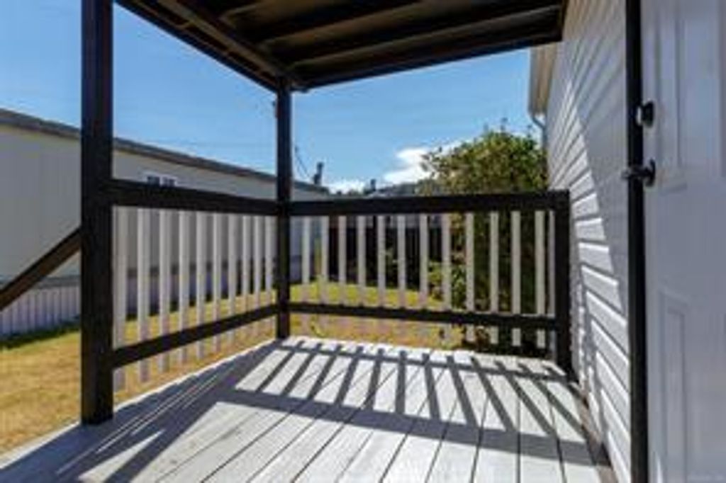 listing image 16042945502980977125