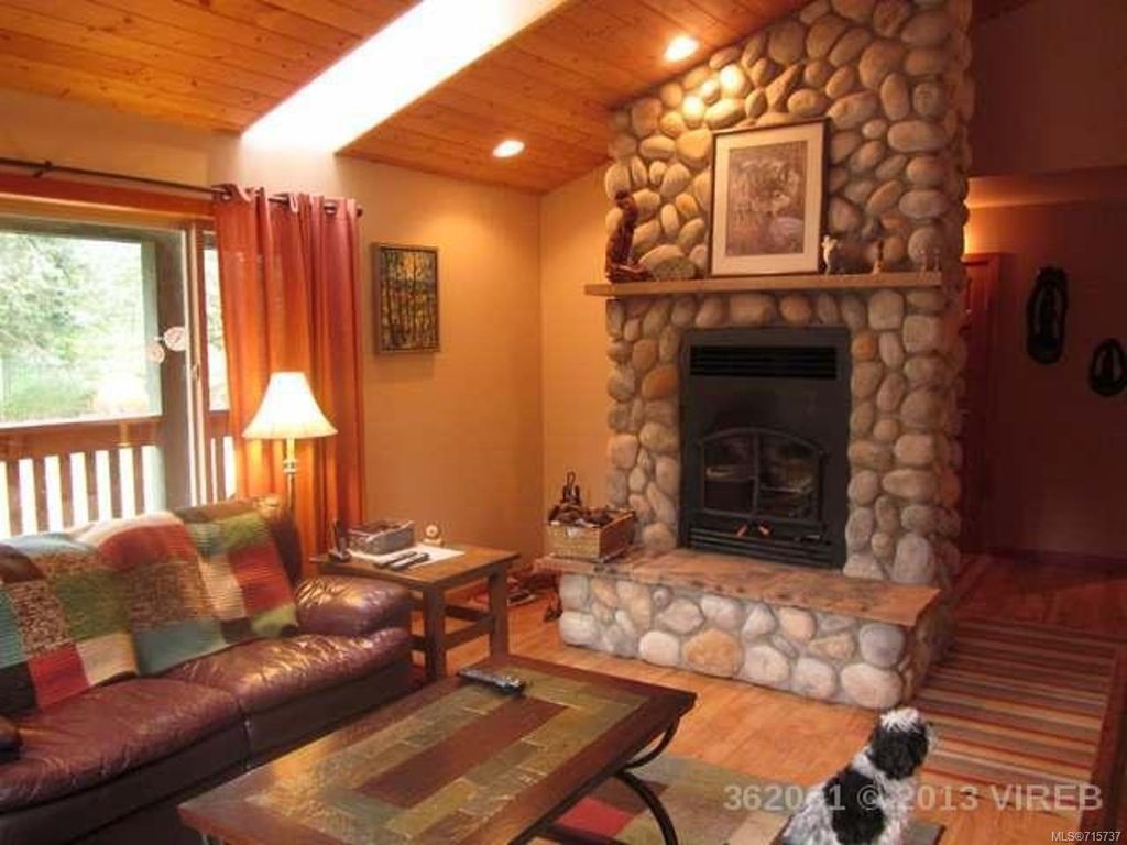 listing image 16044867157429355068