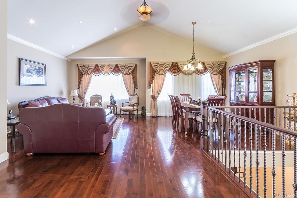 listing image 16045298394614258991