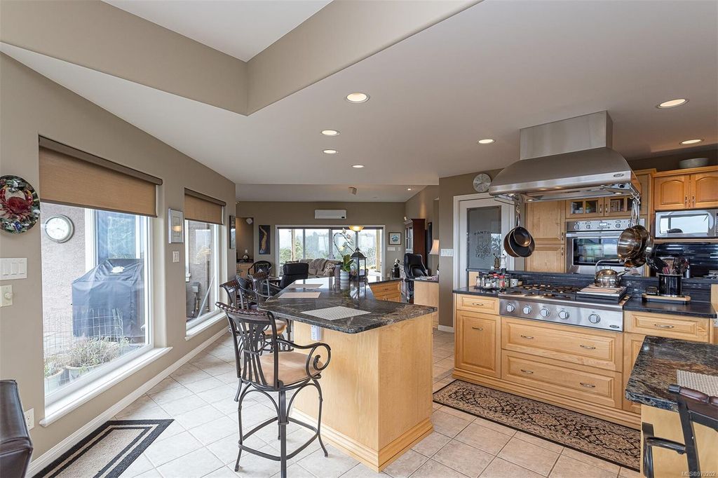 listing image 16041849905176998504